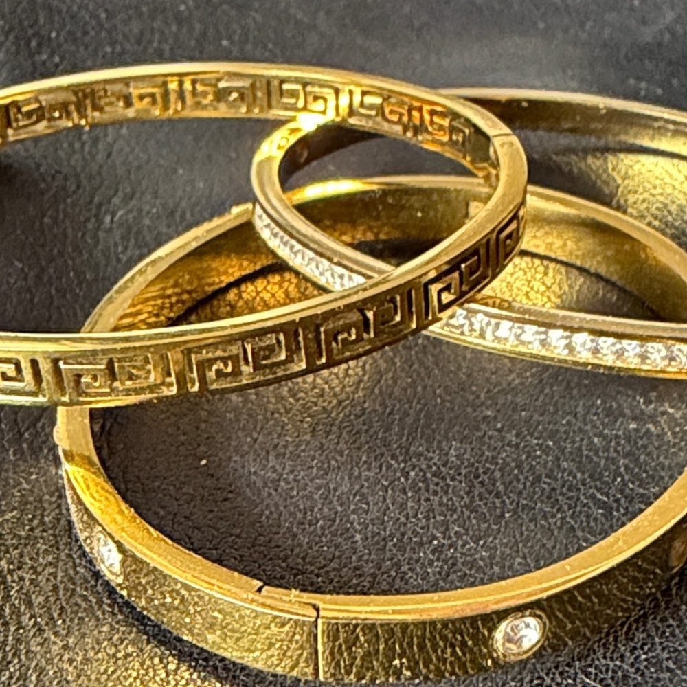 Gold Bracelets Set of 3 Designer Look ‼️$20‼️ for all 3!!